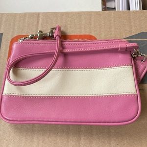 Beautiful vintage coach clutch